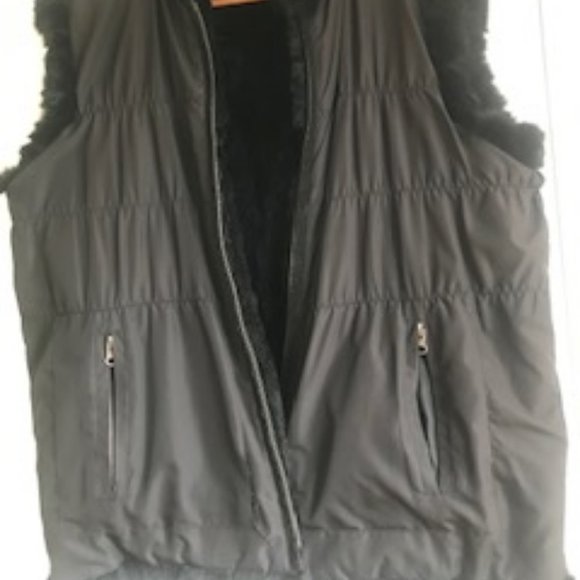 Fur Vest - Picture 2 of 2
